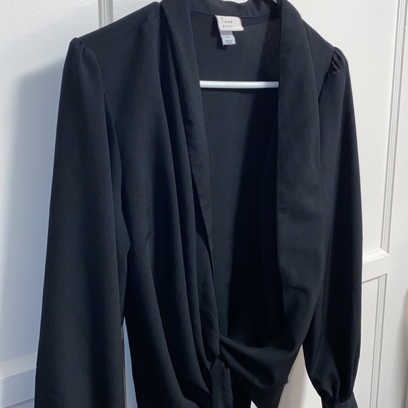 A New Day Small Black Blouse - Picture 13 of 13